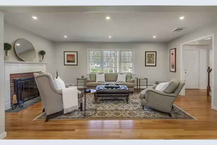 House For Sale , 26, Woodchuck Lane, Ridgefield, Connecticut