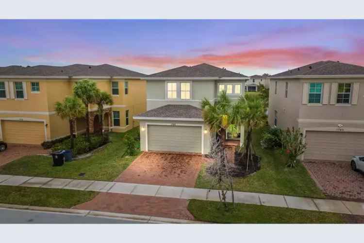 House For Sale , 1766, Northwest Cataluna Circle, Port Saint Lucie, Florida