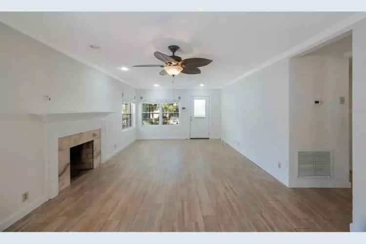 Charming 2 Bed 2 Bath Home Near Coffee Pot Bayou