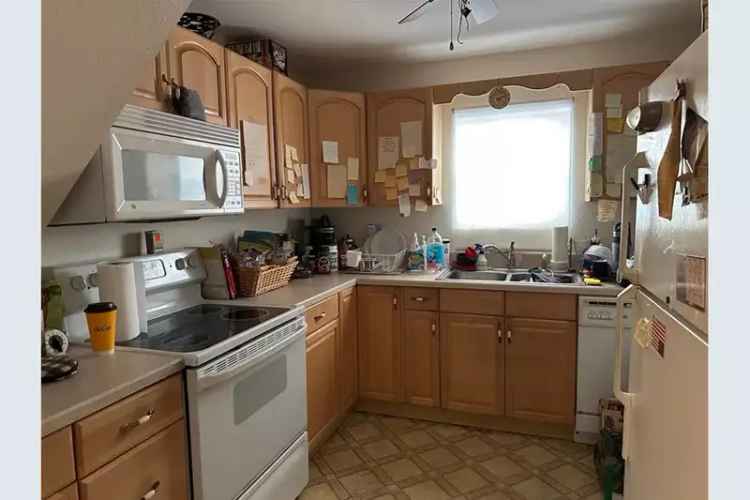 1926 Bungalow Needs TLC New Roof Perfect First Home