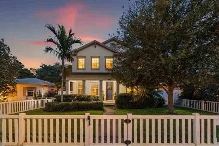 Luxury 4 Bed 3 Bath Home with Pool and Spa in St Petersburg