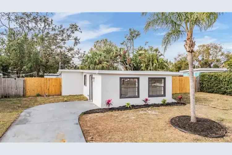 Updated 3-Bedroom Home in Largo