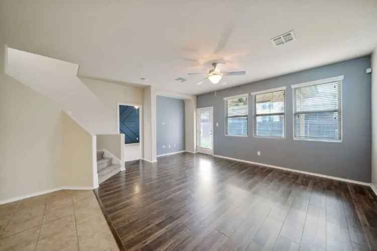 5 Bedroom 35 Bath Home with Loft and Community Amenities