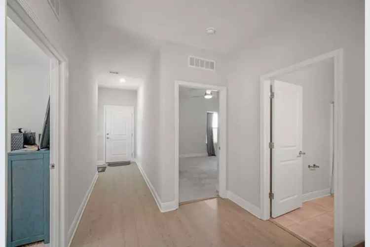 Coastal Villa in Port St Joe: 3BR/2BA, Pool, and Prime Location