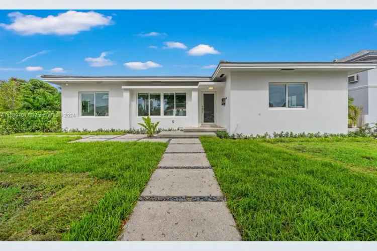 Luxury 4-Bedroom Home in Normandy Isles with In-Law Quarters