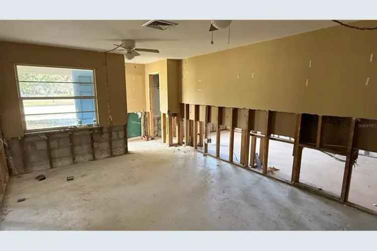 4 Bed 2 Bath Home Investor Opportunity 1600+ Sqft