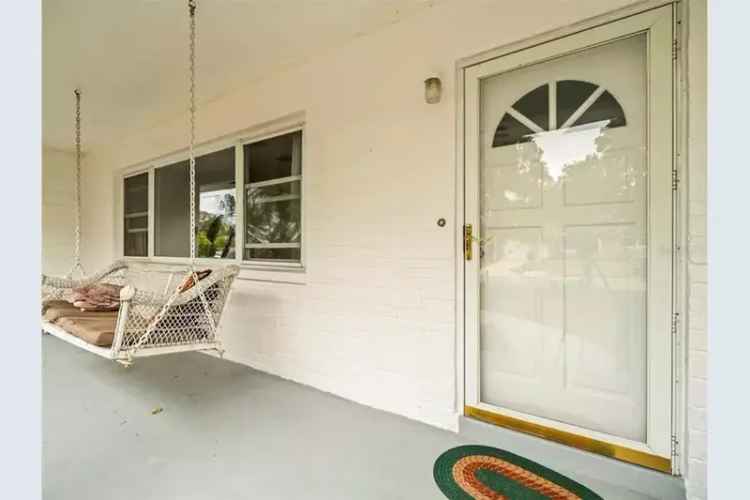 3 Bed 2 Bath Home Near Beaches - Updated - Allows STRs