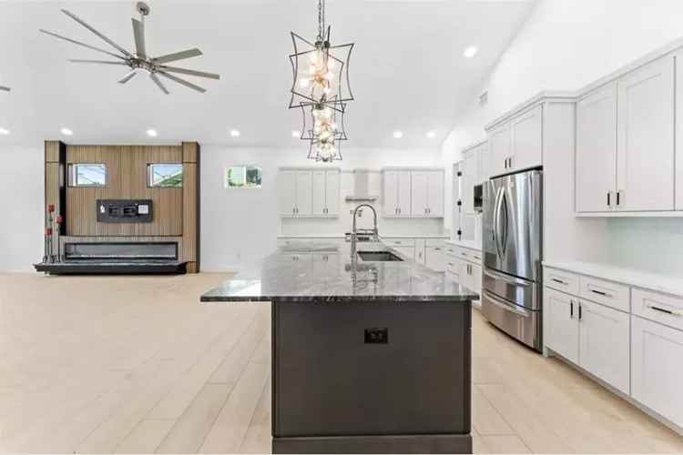 Luxury 3 Bed 25 Bath Home in St Petersburg Modern Design High End Finishes
