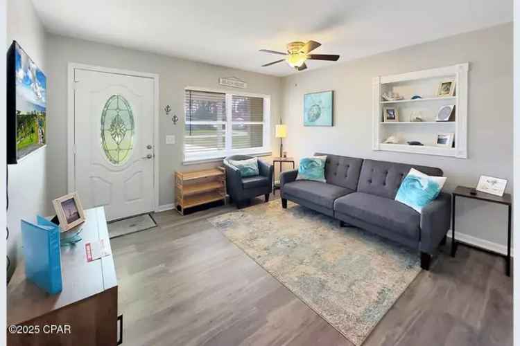 4 Bedroom Home in Port St Joe - Updated and No Flood Insurance Needed