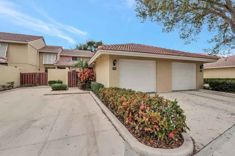 House For Sale , 295, Old Meadow Way, Palm Beach Gardens, Florida