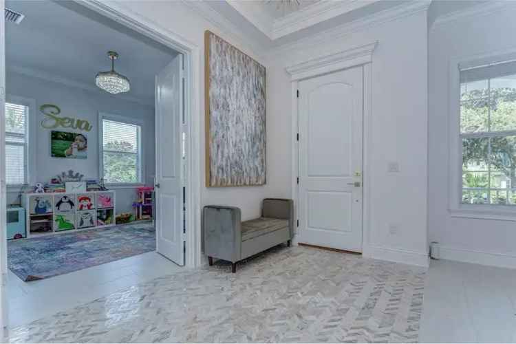 Luxury 5-Bedroom Pool Home in St Petersburg Snell Isle