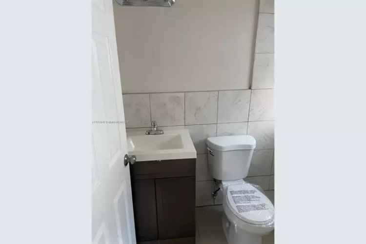 House For Sale , 8321, Northeast Miami Court, Miami, Florida