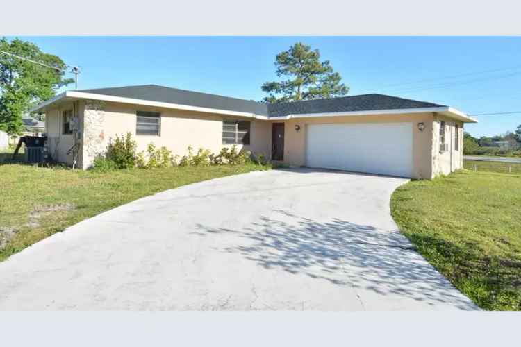 House For Sale , 569, Southeast Fallon Drive, Port Saint Lucie, Florida