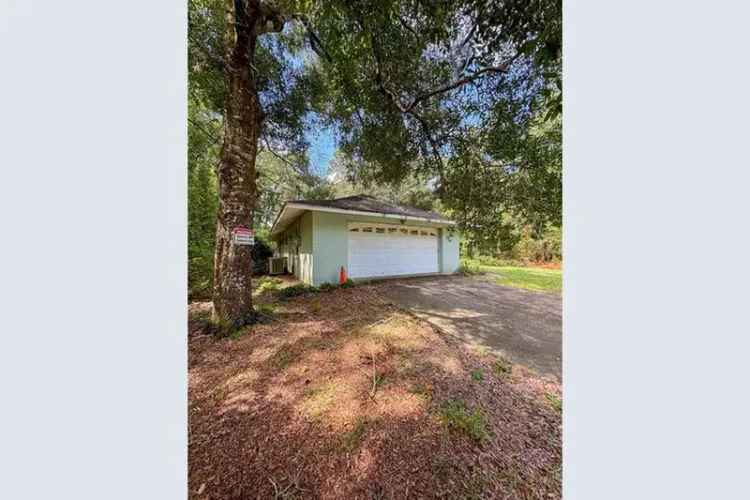 3 Bed 2 Bath Home with 2 Car Garage and 2 Lots Inverness