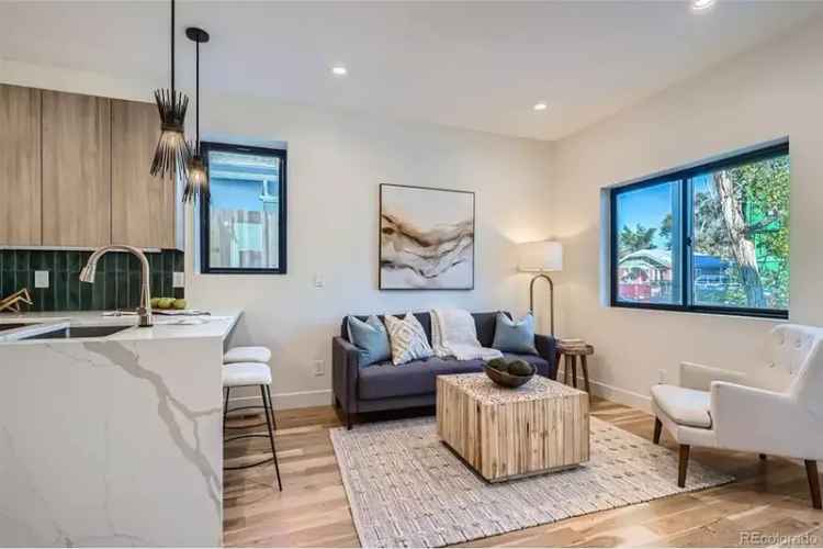 Sloan's Lake Duplex - Modern 2000+ sq ft Home with Finished Basement