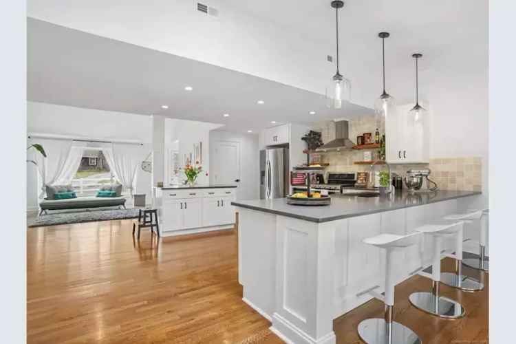House For Sale , 2, Farm Hill Road, Ridgefield, Connecticut