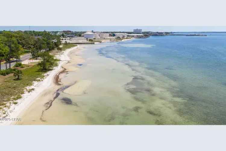 Waterfront Ranch Home Scenic Beach Drive 3 BR 3.5 BA