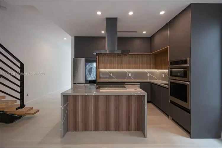 House For Sale , 2878, Southwest 32nd Court, Miami, Florida