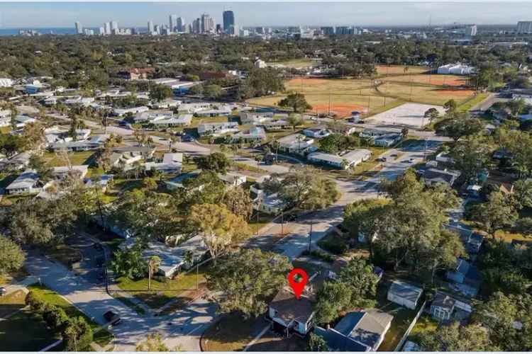 Charming Remodeled Home Near Downtown 2 Beds 1 Bath