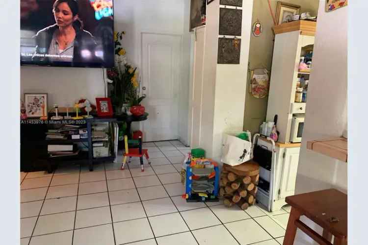 House For Sale , 1104, Northwest 6th Street, Miami, Florida