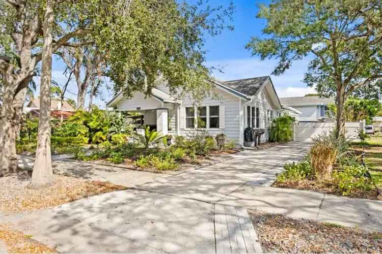 3-Bed 3-Bath Home with Guest Apartment in Woodlawn