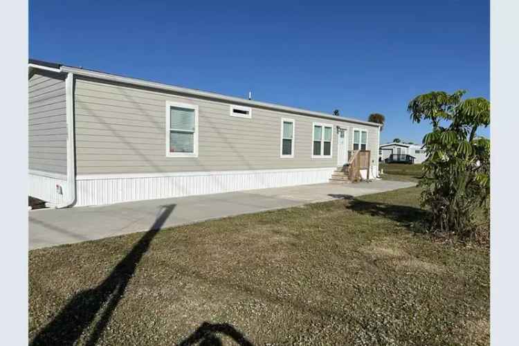 Brand New 3BR 2BA Furnished Manufactured Home in 55+ Manatee Cove