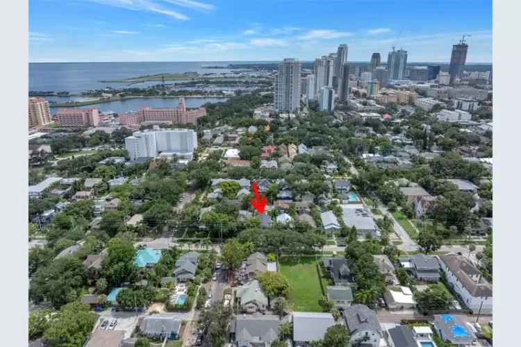 Old Northeast Bungalow 3BR 2BA Near Downtown St Pete