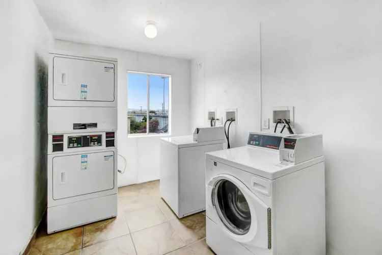 Valerio Palms Apartments Pet Policy and Breed Restrictions