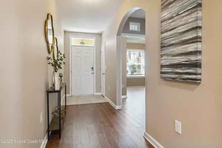 Luxury 4-Bedroom Home with Saltwater Pool and Lake Views