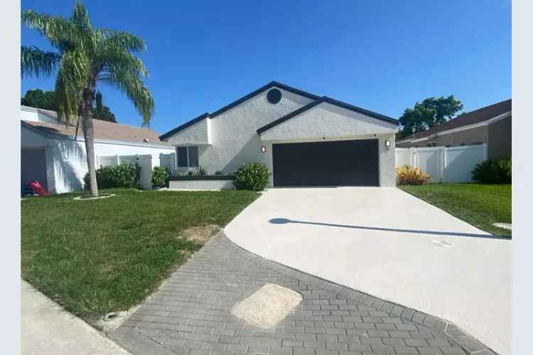 House For Sale , 10, Compton Way, Boynton Beach, Florida