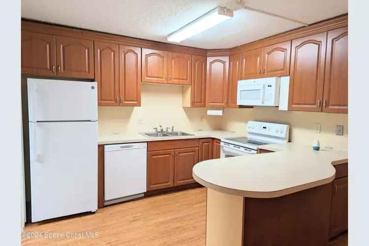 House For Sale , 1218, Vista Oaks Circle Northeast, Palm Bay, Florida