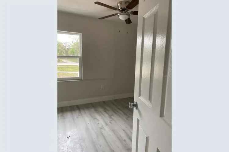 4 Bed 2 Bath House with In-Law Suite Large Lot Commercial Potential