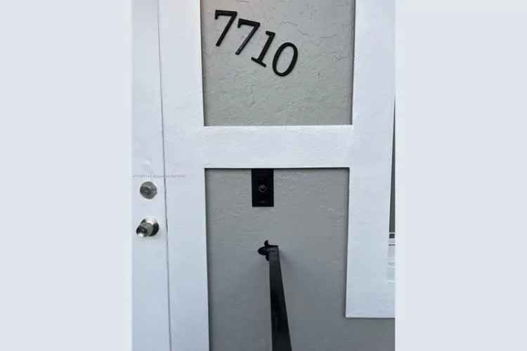 House For Sale , 7710, Northeast 1st Court, Miami, Florida