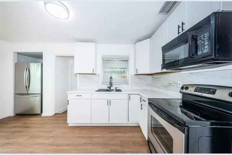 1950s 3 Bed 2 Bath Home in St Petersburg, FL