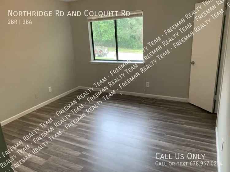 Updated Townhouse Near Perimeter Mall 2 Beds 2 Baths