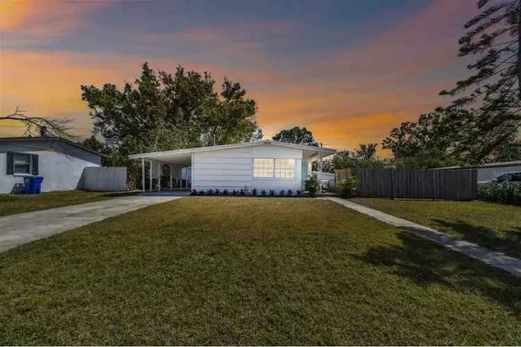 Updated Coquina Key Island Home - 2 Bed, 1 Bath, Bonus Room