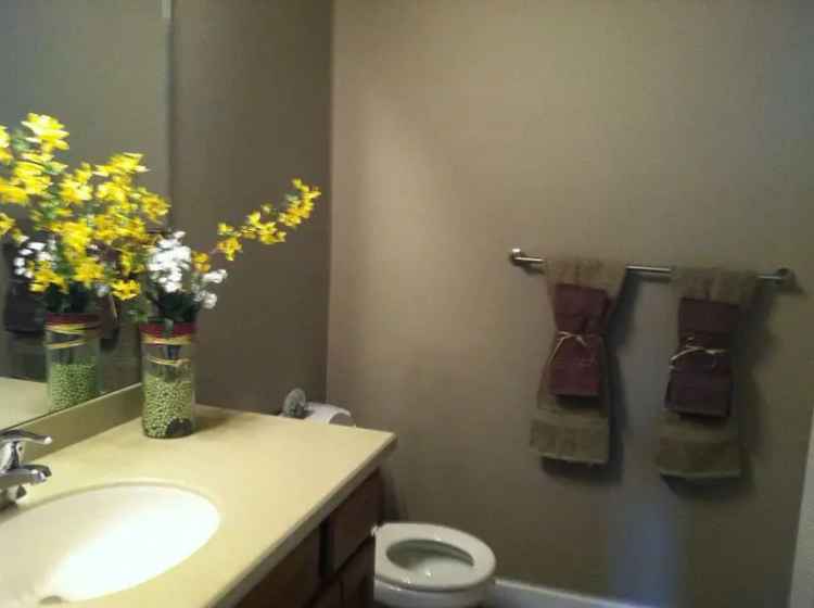 Sugarhouse 3 Bed 2.5 Bath Townhome - Pet Friendly