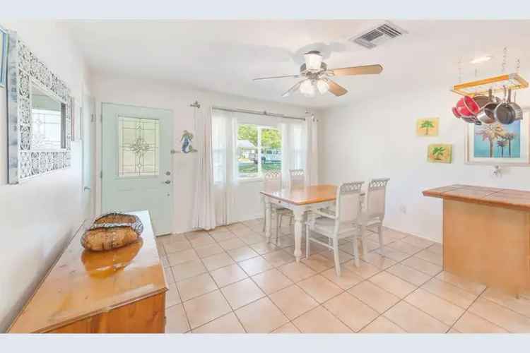 House For Sale , 700, 16th Street Northwest, Largo, Florida