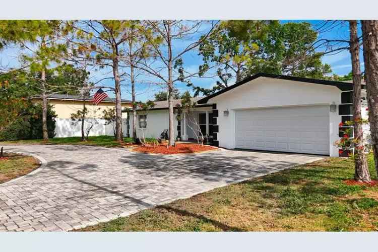 House For Sale , 2001, Pinellas Point Drive South, Saint Petersburg, Florida