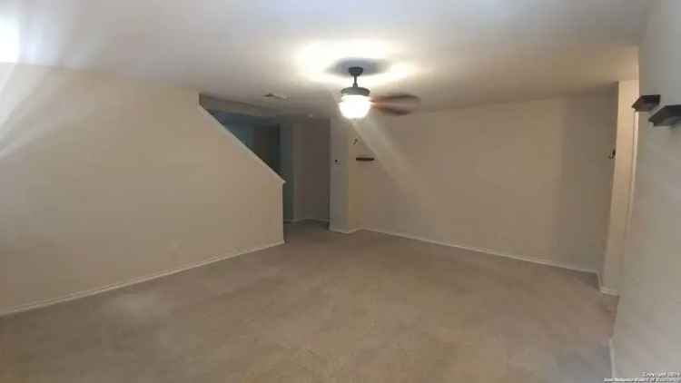 3-Bedroom 25-Bath Home Near Parks and Military Bases