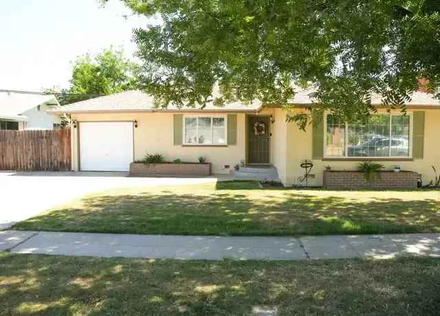Charming 2-Bedroom House Available June 1st