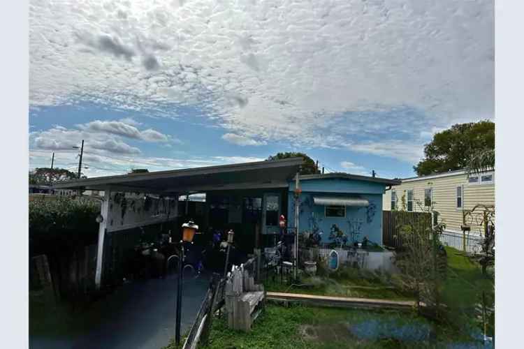 4-Bedroom 1-Bathroom Mobile Home No HOA Large Lot