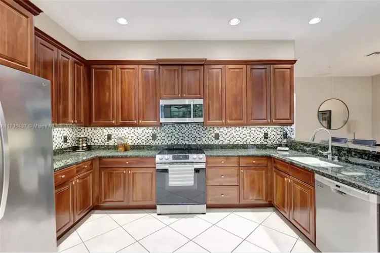 Luxury Furnished Villa in PGA Verano St Lucie County