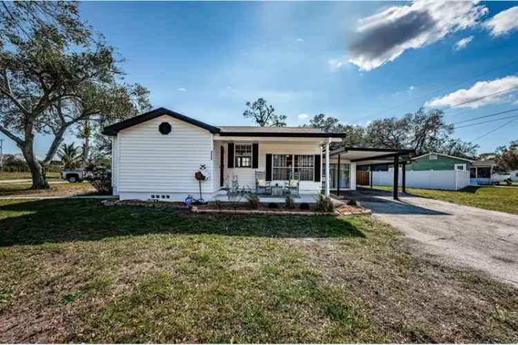 3 Bed 2 Bath Home with In-Law Suite and Pool - New Systems