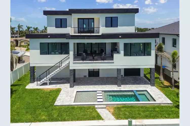 Luxury Waterfront Home in St Petersburg Florida Hurricane Resistant