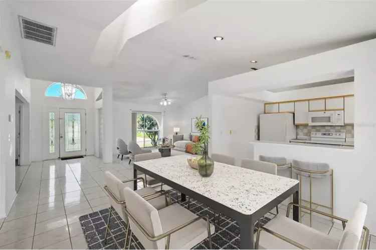 4 BR 2 BA Pool Home Near Beaches and Downtown St Pete