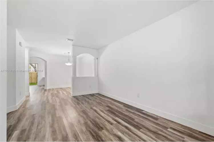 House For Sale , 1476, Southeast 26th Avenue, Homestead, Florida
