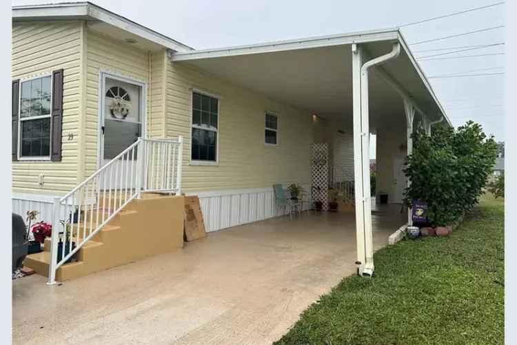Mobile home For Sale , 23, Chateau Way, East Naples, Florida