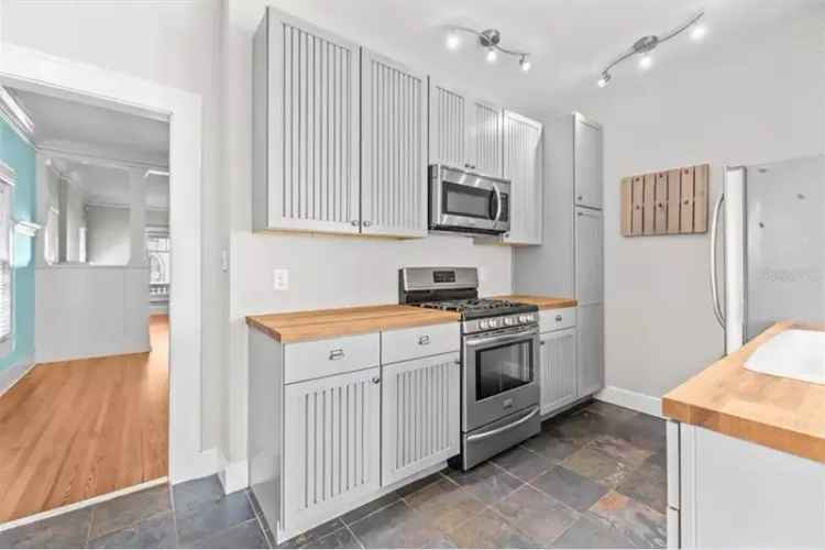 Charming Bungalow in Historic Old Northeast St Pete Walkable Downtown