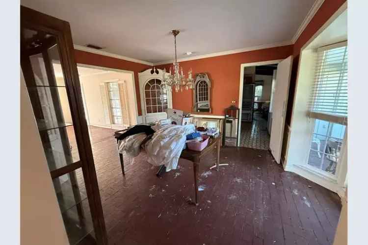Snell Isle Lot Investors Dream Home Spacious Pool